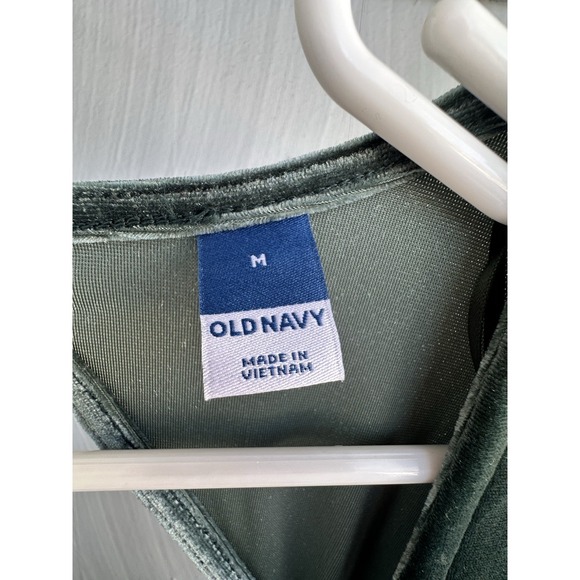 Old Navy Green Velvet Wide Leg Jumpsuit Medium Square Neck Pockets NWT - Picture 4 of 9